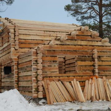 laftet hytte skjåk