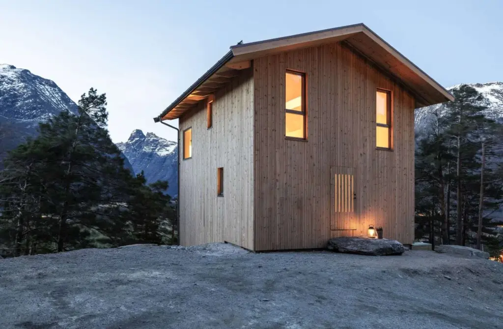 Bolig med Dobbelfals Rett kledning fra Skjåk